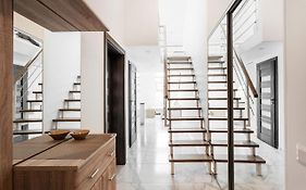 Luxurious Kaunas Basilica Apartment In Old Town By Urban Rent